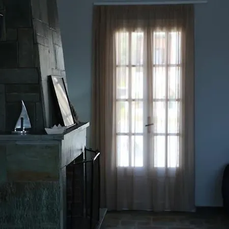 Psamathe Apartment