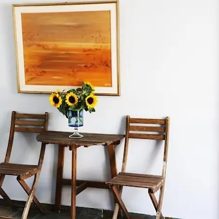Psamathe Apartment *